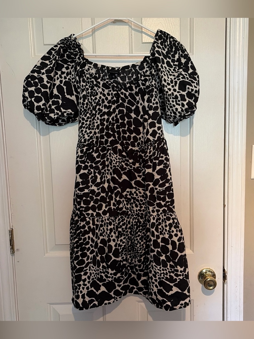 Who What Wear Animal Print Puff sleeve flowy midi dress size large